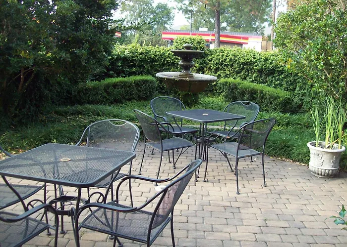 Inn At Mulberry Grove (Adults Only)