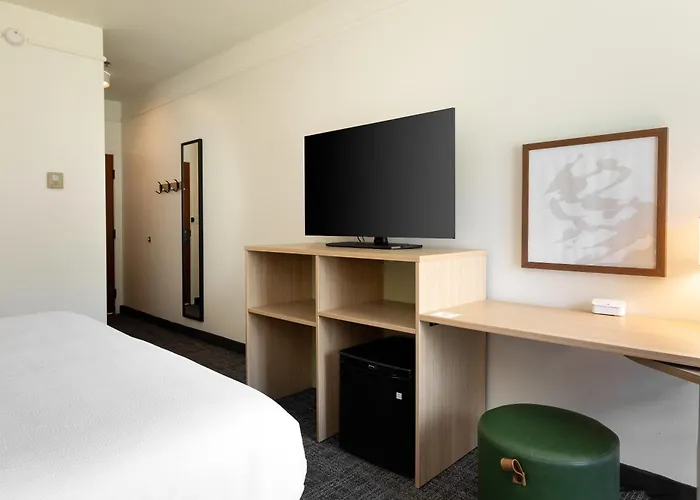 Spark By Hilton Savannah Airport