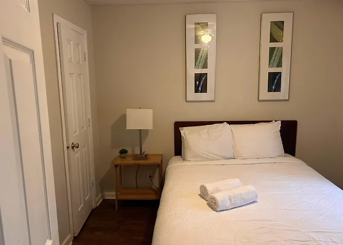 Villa Coastal Haven- 10 Mins To Gardens, 20 Mins To Downtown! Savannah