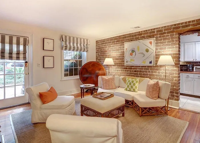 Jones Street Retreat