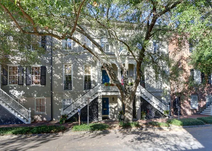 Isaac Laroche Garden Apartment Savannah