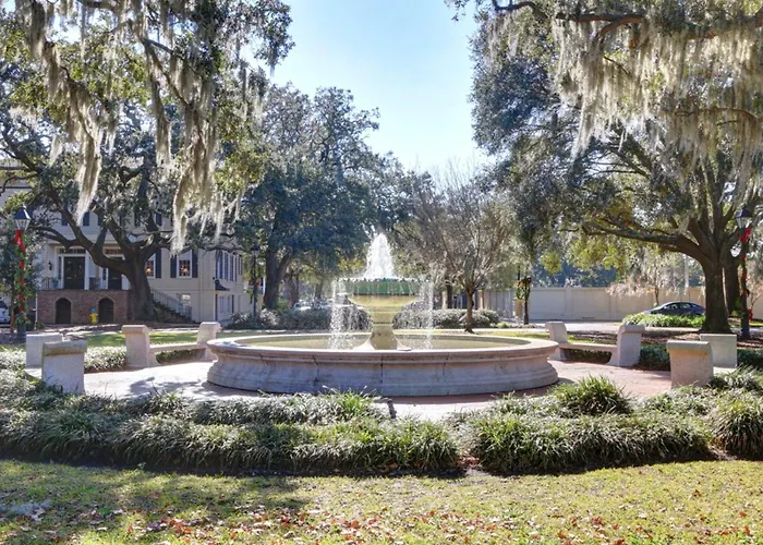 Villa Orleans Square Savannah