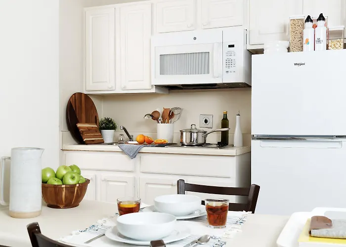 Intown Suites Extended Stay Savannah Ga