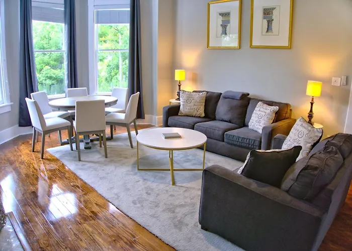 4 Bedroom Beauty In Historic Building