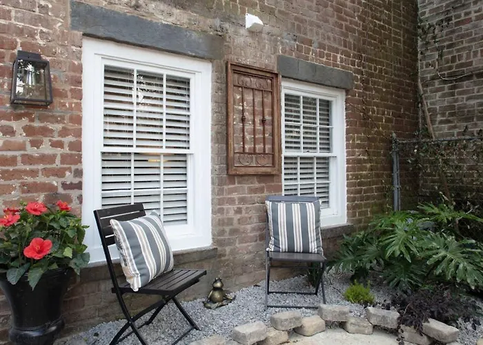 Restored Historic Home 5 Bedroom 4 And A Half Bath Savannah